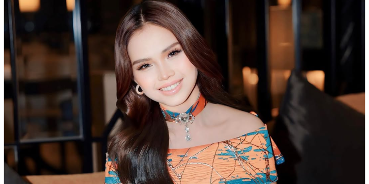 [V] “Dia Dah Tiada Dalam Hidup Saya” – Bella Astillah Enggan Komen Berkaitan Bekas Suami